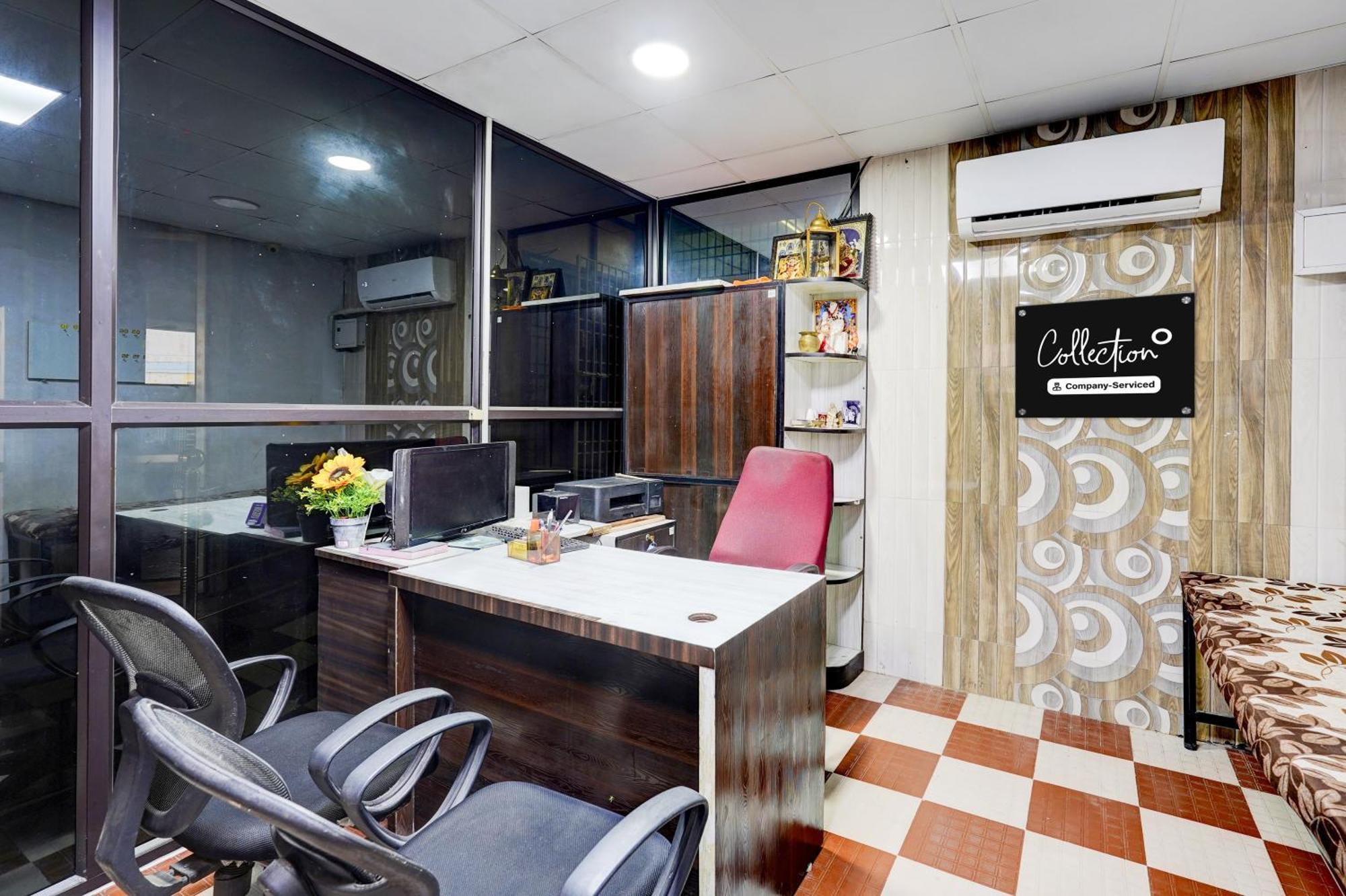 Collection O Perumbakkam Main Road 4*
