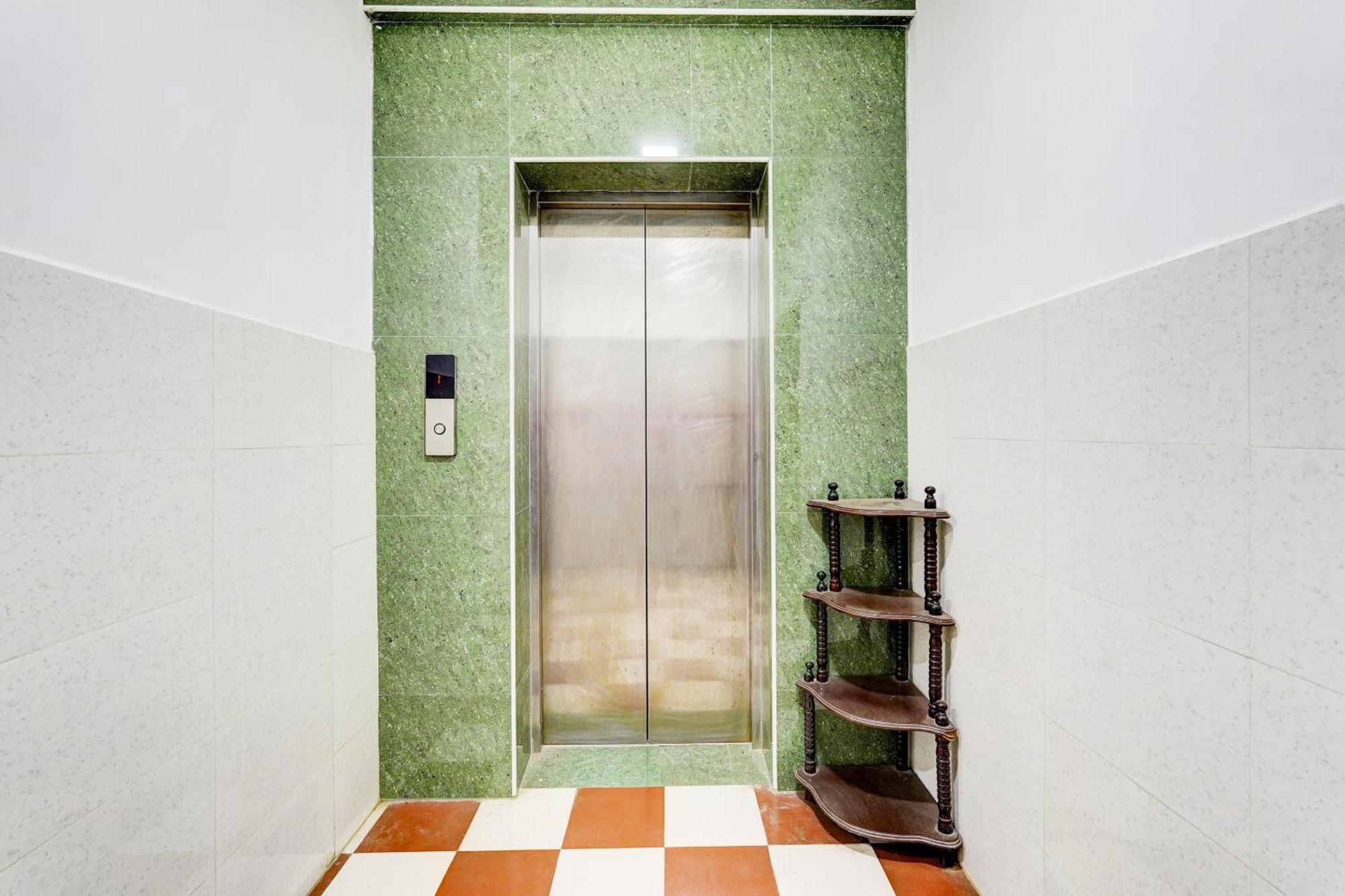Hotel Collection O Perumbakkam Main Road 4*