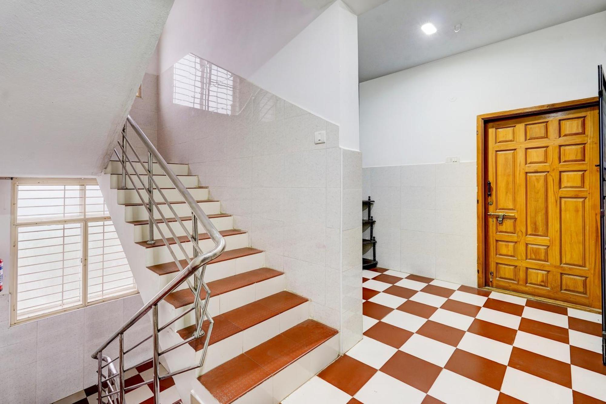 Hotel Collection O Perumbakkam Main Road 4*